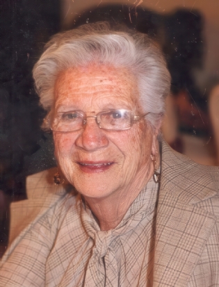 MARIA DE LOS ANGELES GARCIA MARTINEZ    A LOS 93 AÑOS
